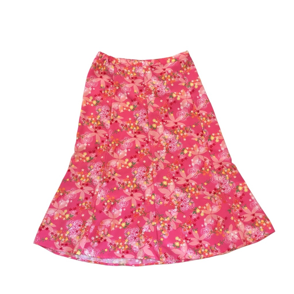 Pink floral pattern zip up skirt, stretchy waistband in back
